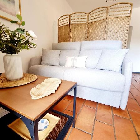 Apartamento Con Patio Sevillano Exterior photo