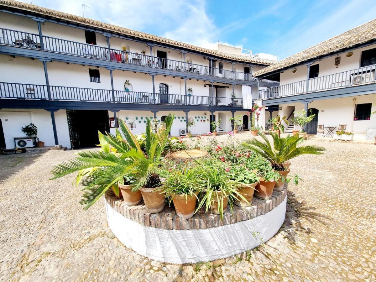 Apartamento Con Patio Sevillano Exterior photo