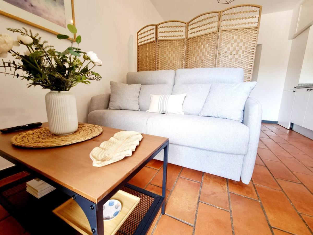 Apartamento Con Patio Sevillano Exterior photo